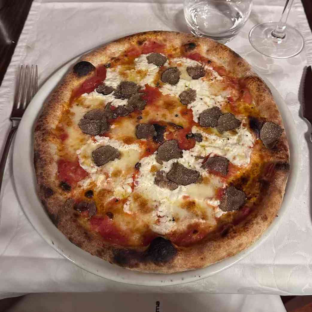 Pizza photo 6 of 13