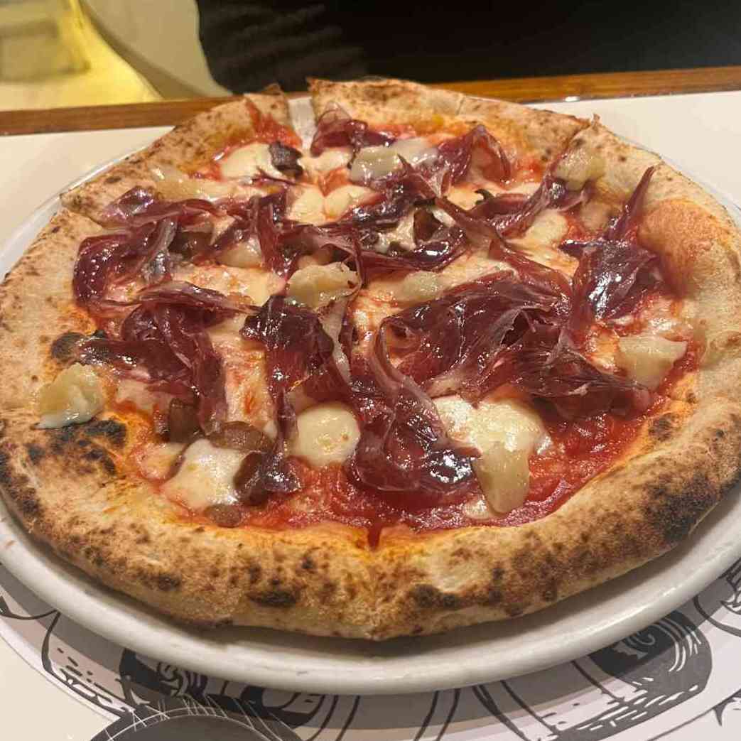 Pizza photo 7 of 11