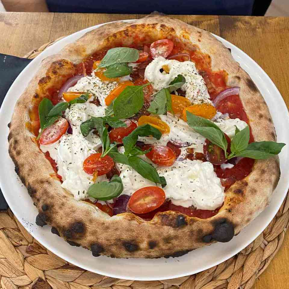 Pizza photo 4 of 10