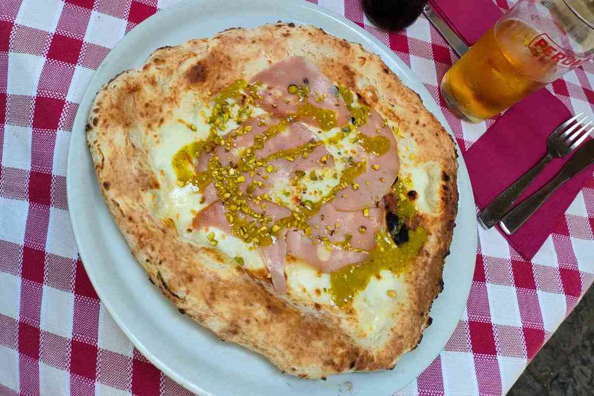 Pizza photo 11 of 13