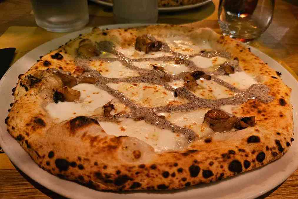 Pizza photo 10 of 13
