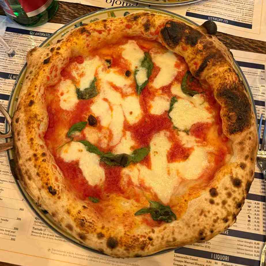 Pizza photo 11 of 12