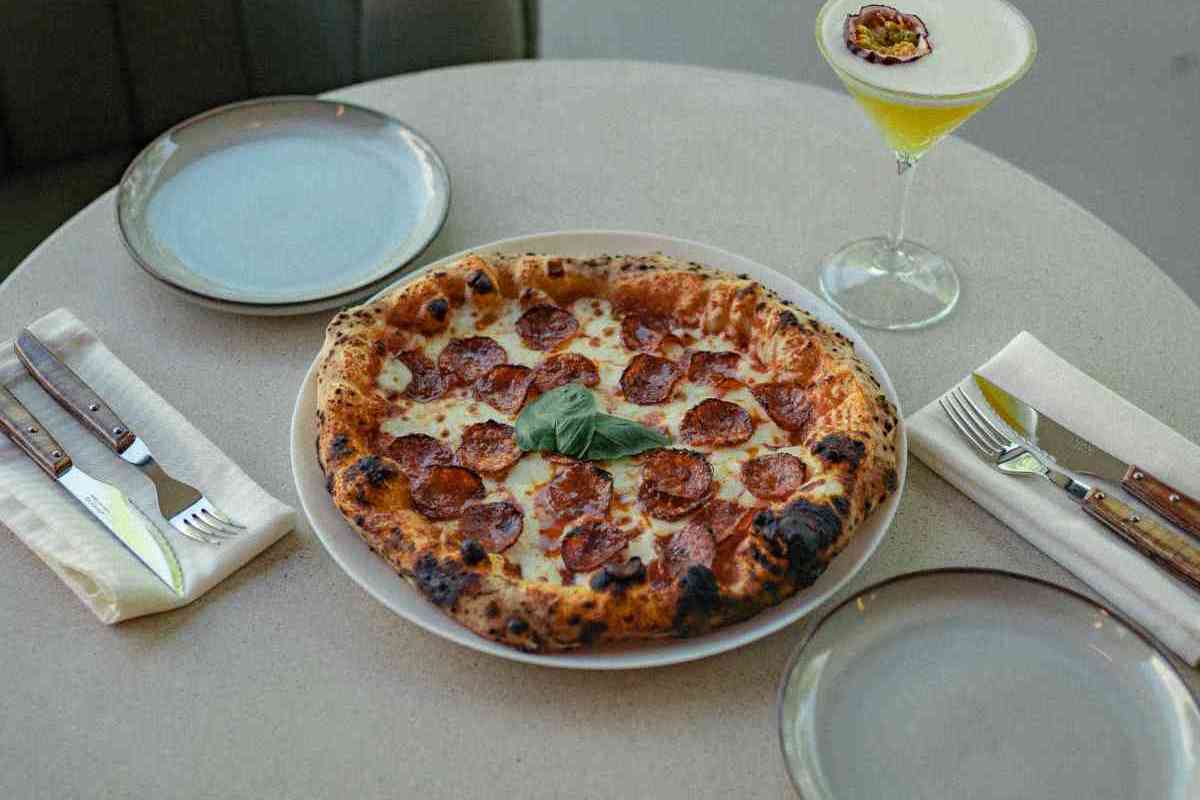 Pizza photo 1 of 14