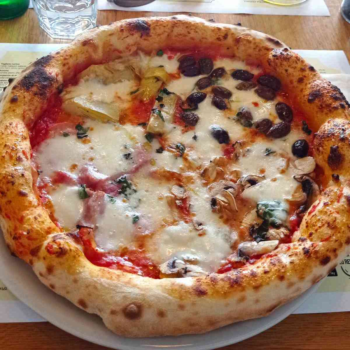 Pizza photo 11 of 14