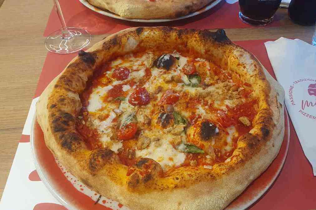 Pizza photo 1 of 13