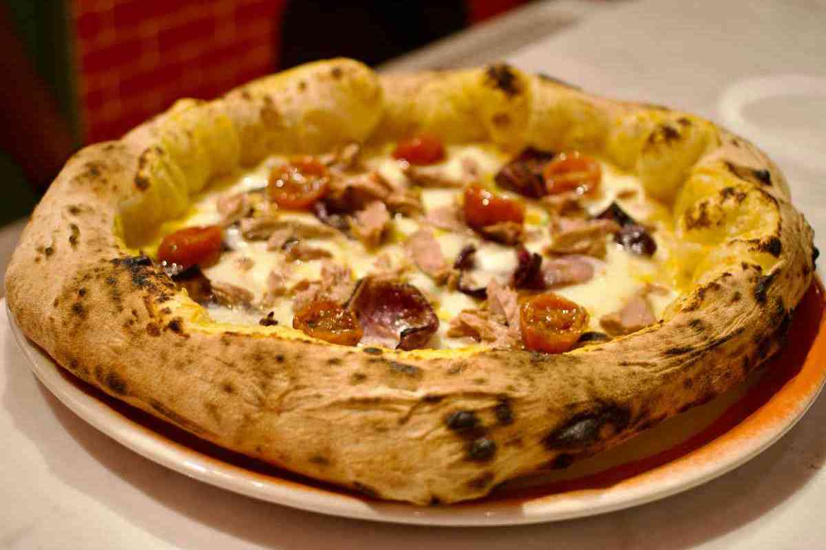 Pizza photo 4 of 13