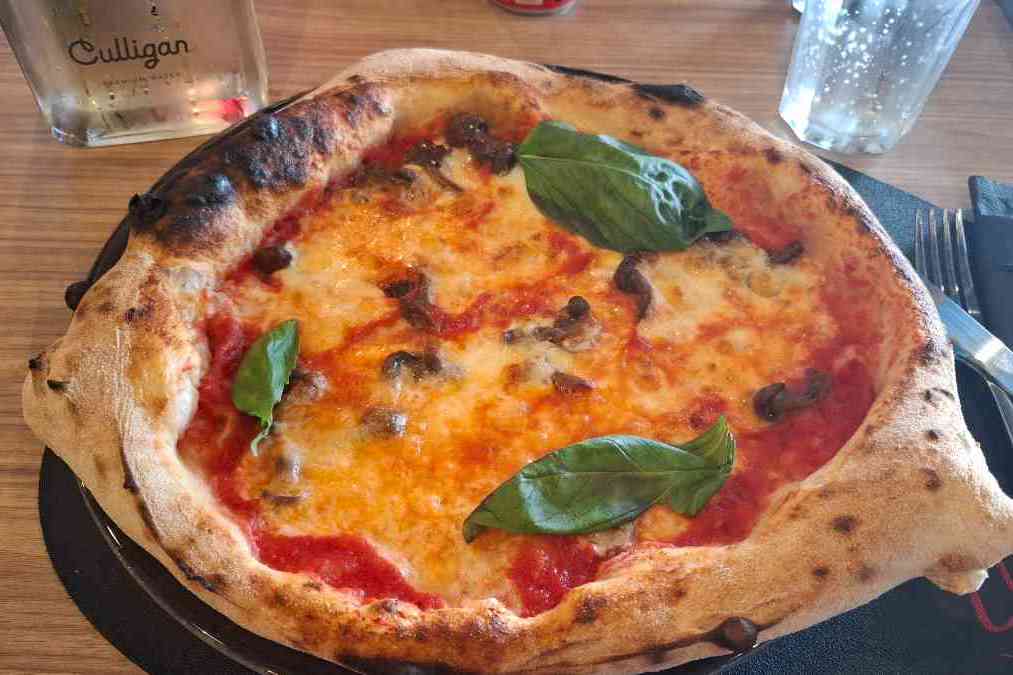 Pizza photo 6 of 12
