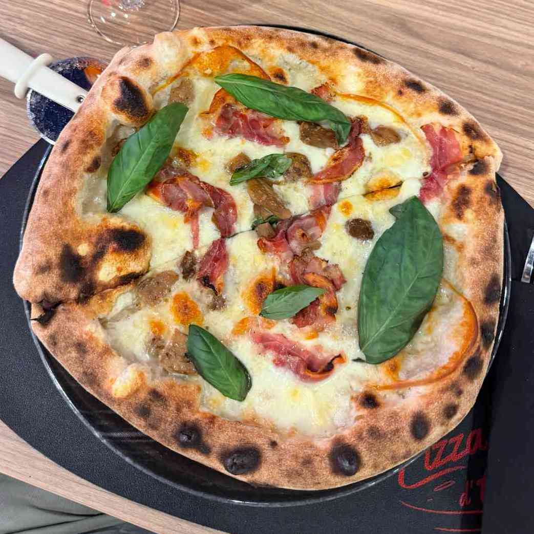Pizza photo 8 of 12
