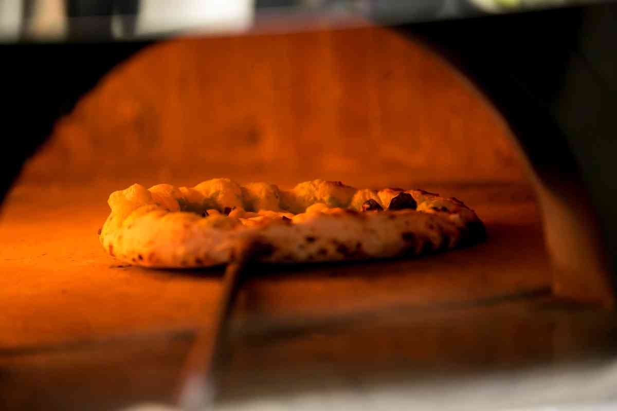Pizza photo 1 of 14