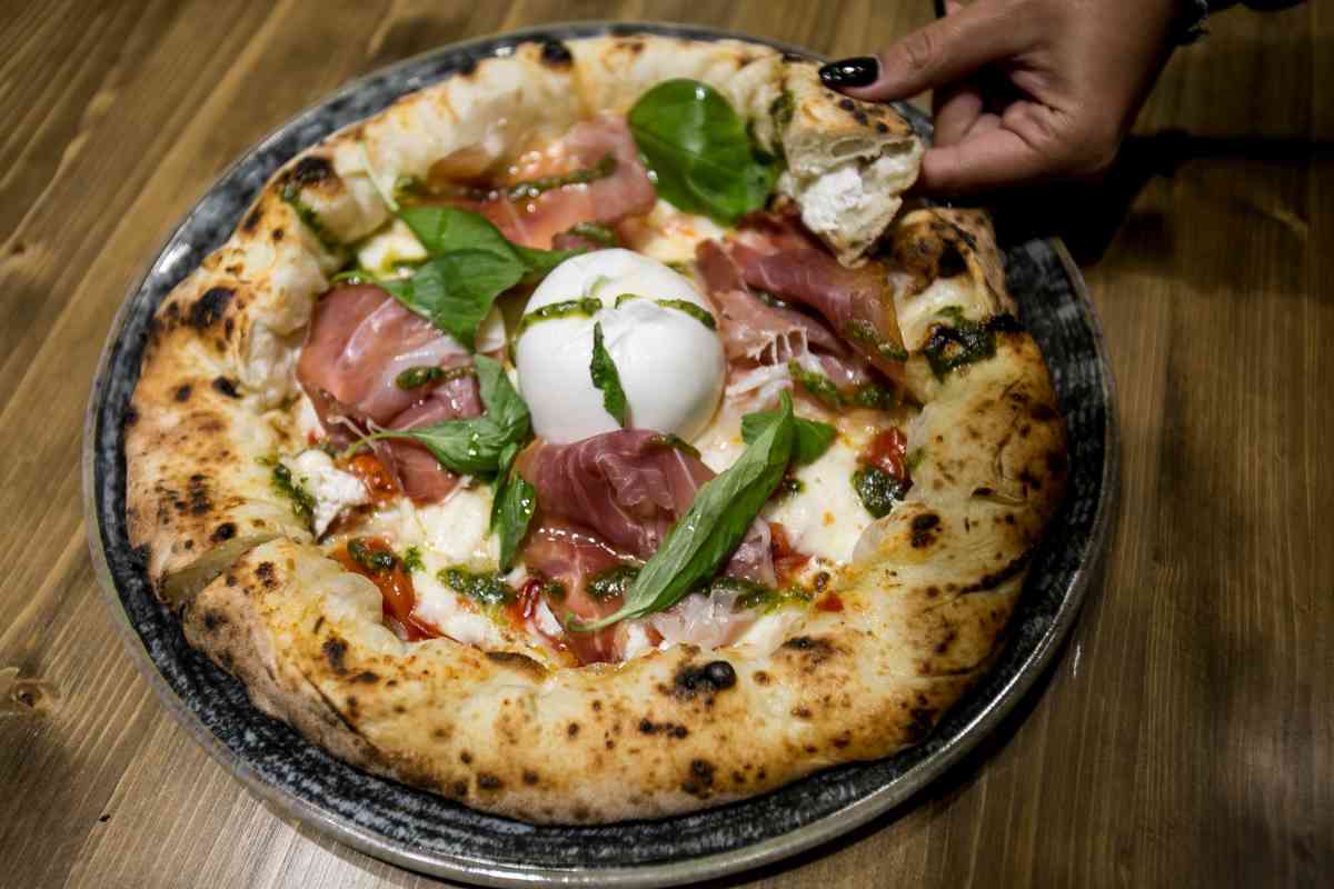 Pizza photo 11 of 14