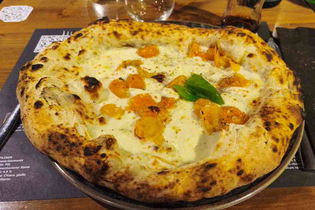 Pizza photo 9 of 14