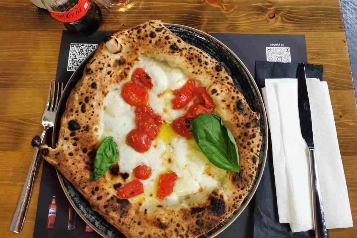 Pizza photo 12 of 14