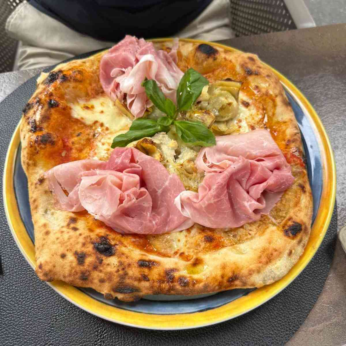 Pizza photo 2 of 11