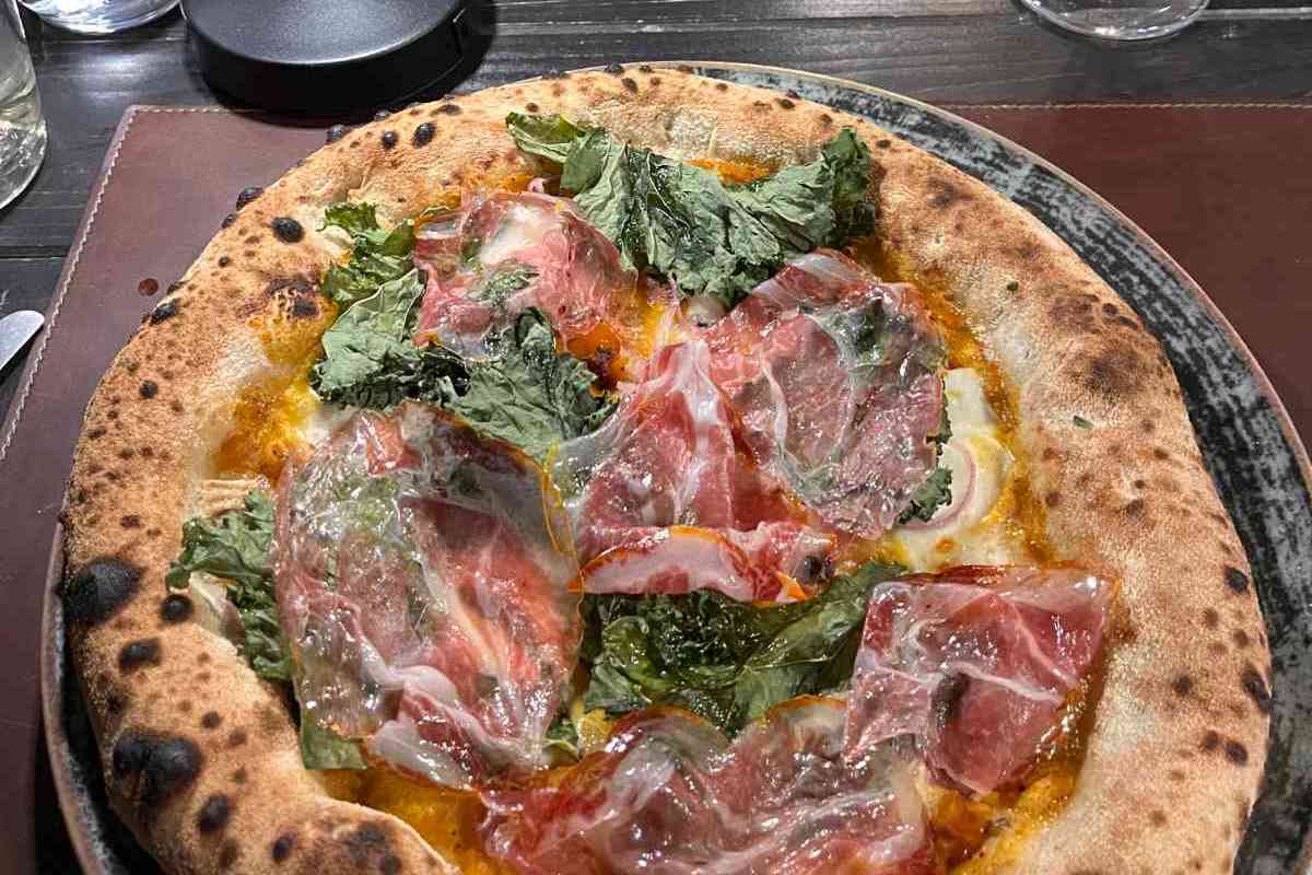 Pizza photo 13 of 14