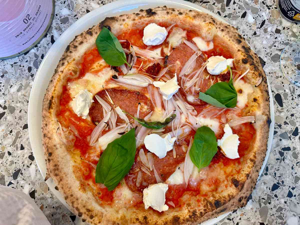 Pizza photo 10 of 10