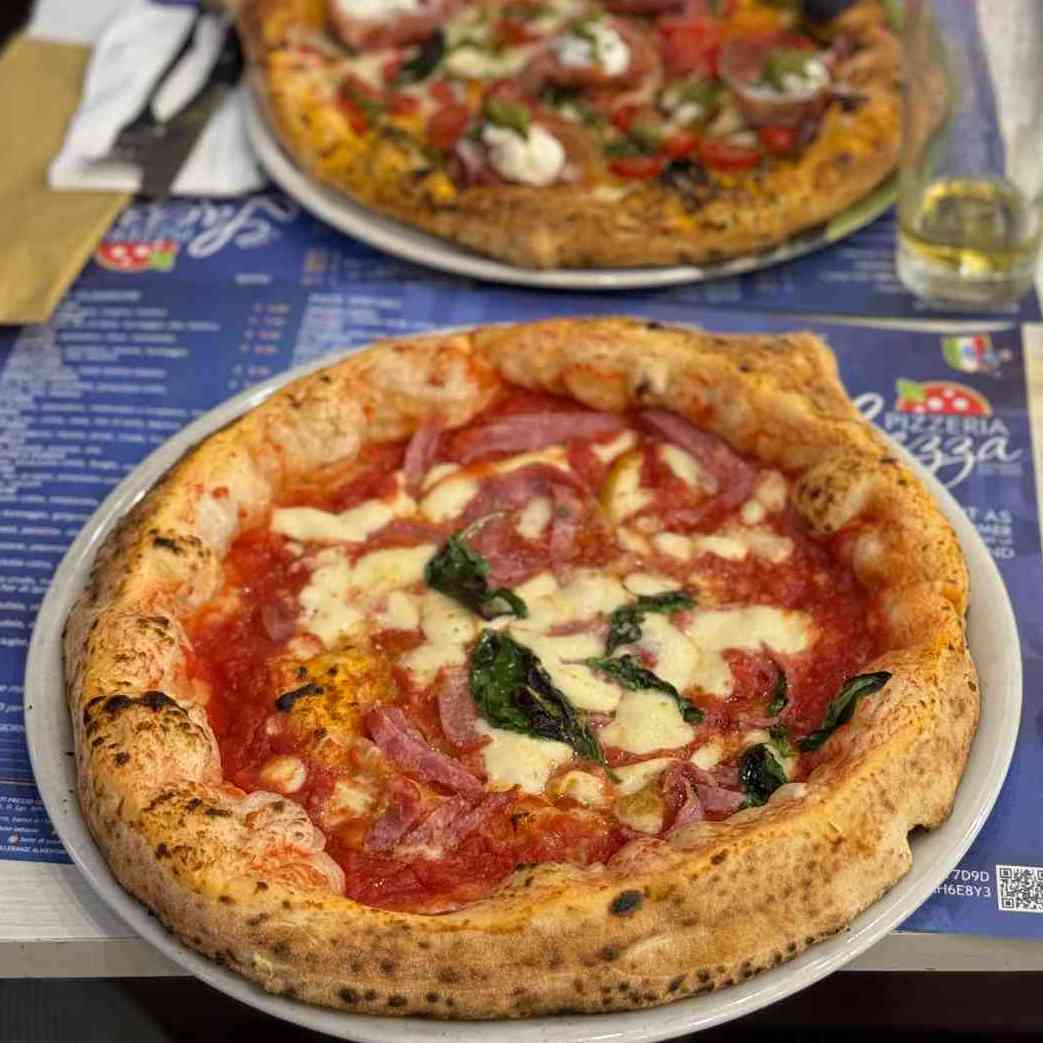 Pizza photo 14 of 15