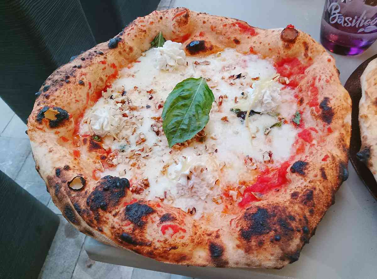 Pizza photo 15 of 17