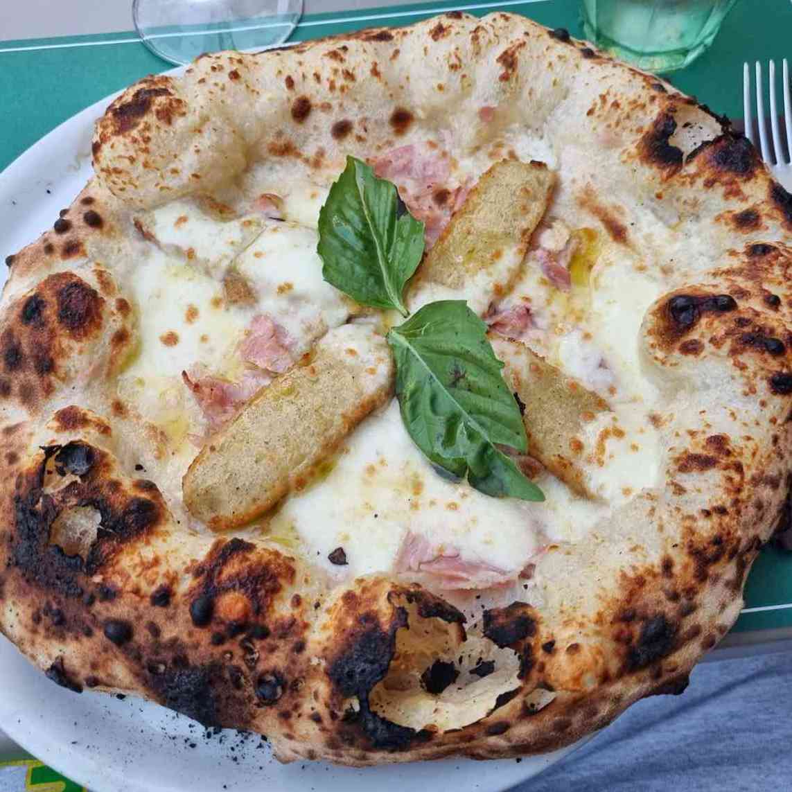 Pizza photo 7 of 17