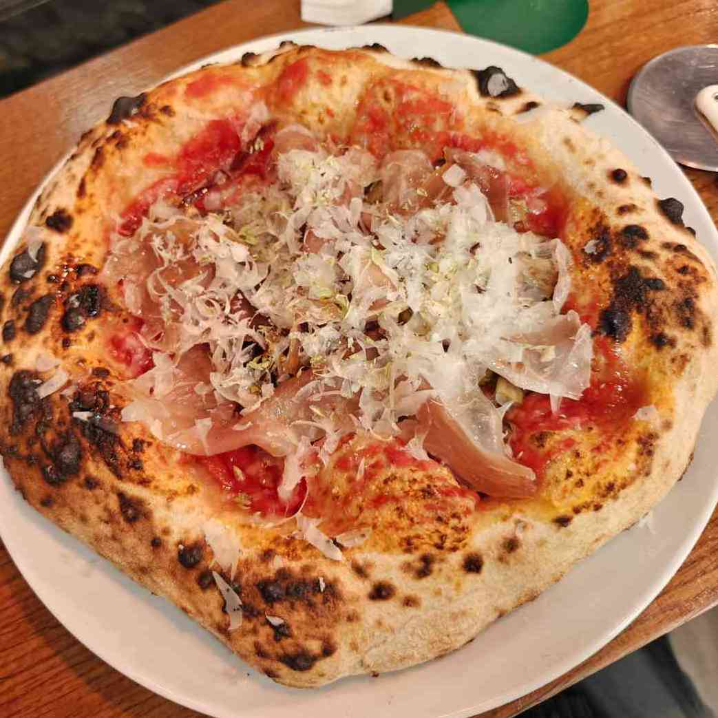 Pizza photo 9 of 12