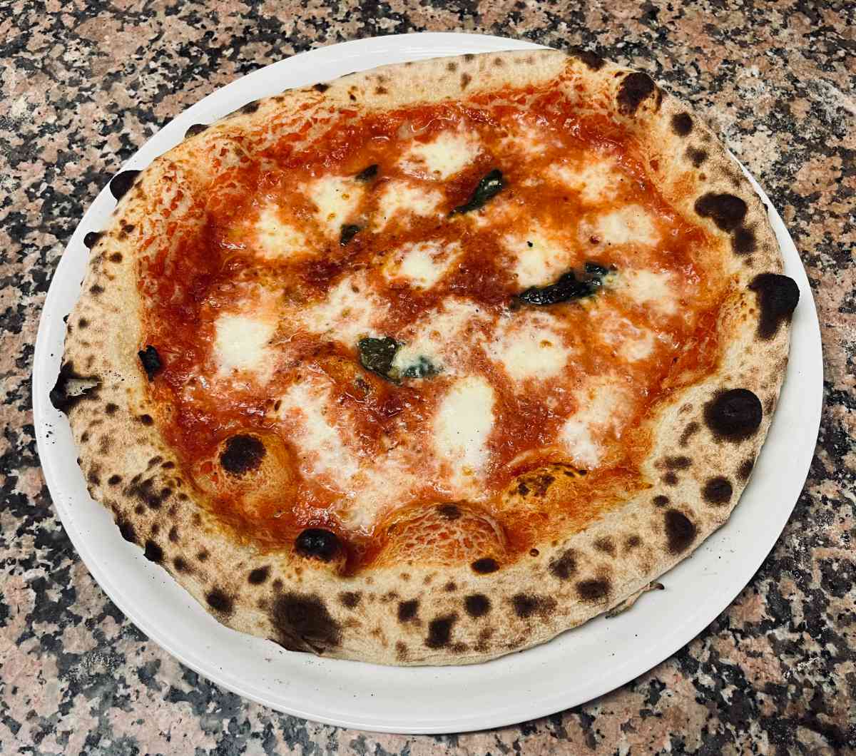 Pizza photo 7 of 11