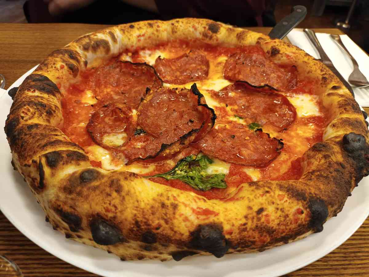 Pizza photo 11 of 14