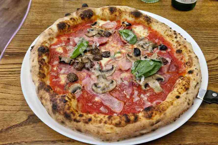 Pizza photo 10 of 14