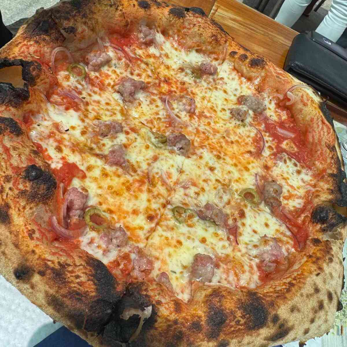 Pizza photo 5 of 7