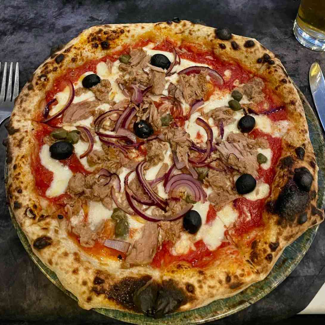 Pizza photo 3 of 9