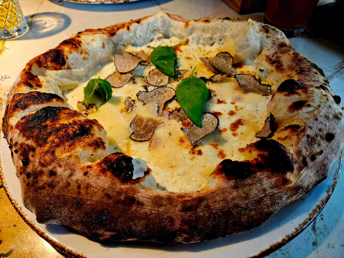 Pizza photo 11 of 13