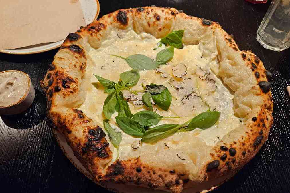 Pizza photo 12 of 13