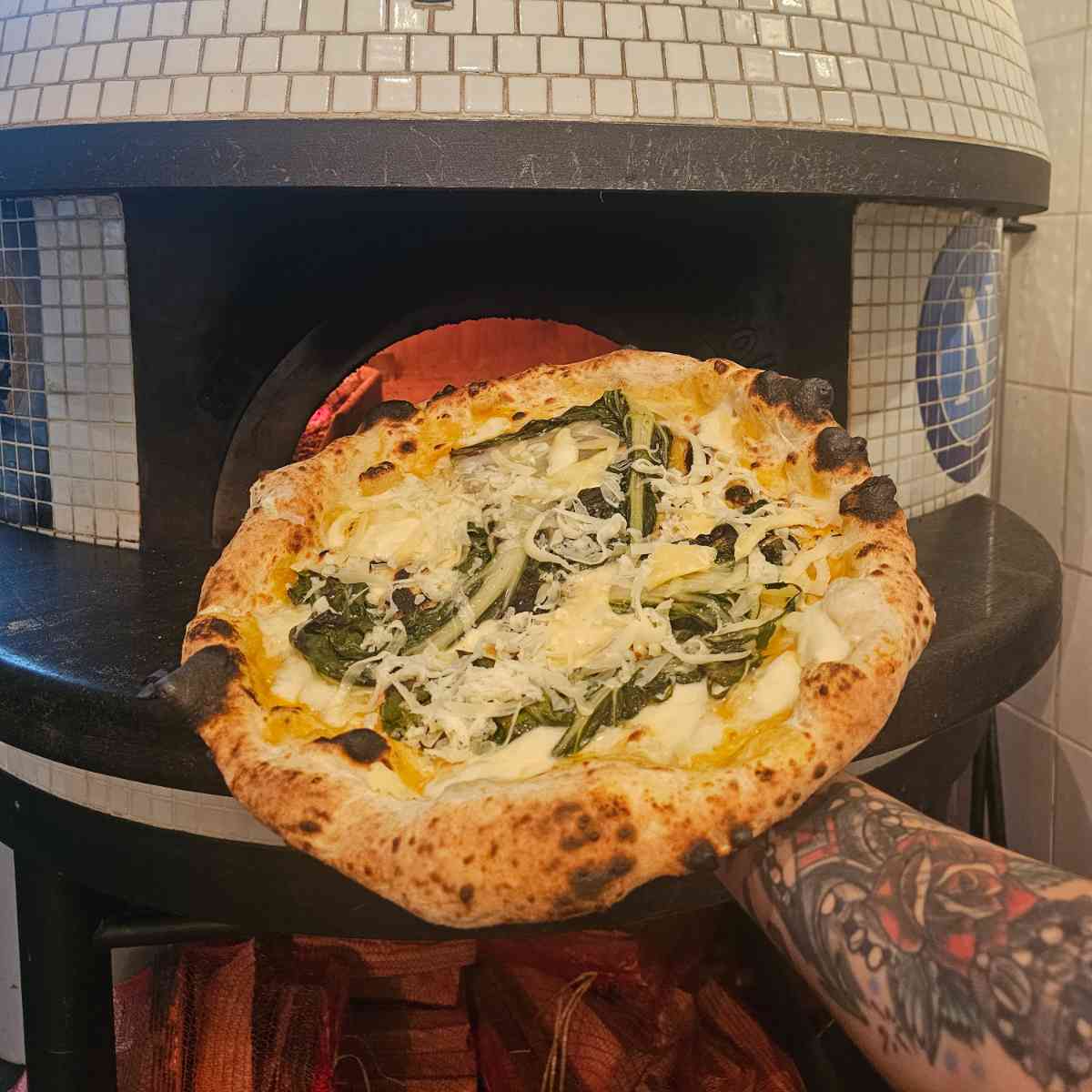 Pizza photo 11 of 14