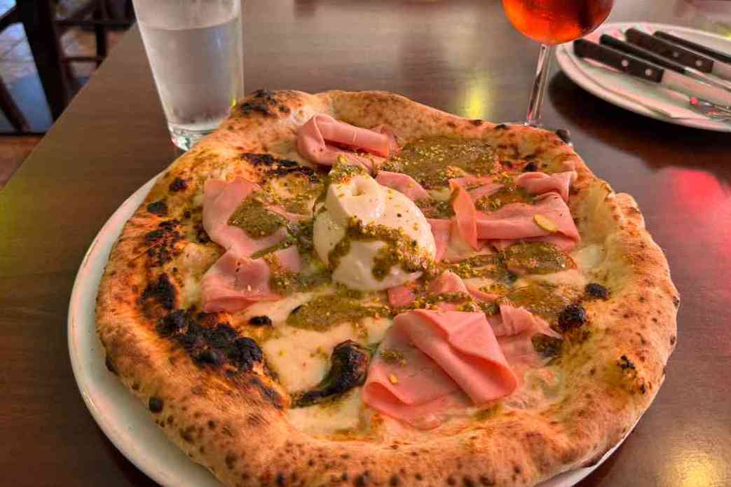 Pizza photo 13 of 14