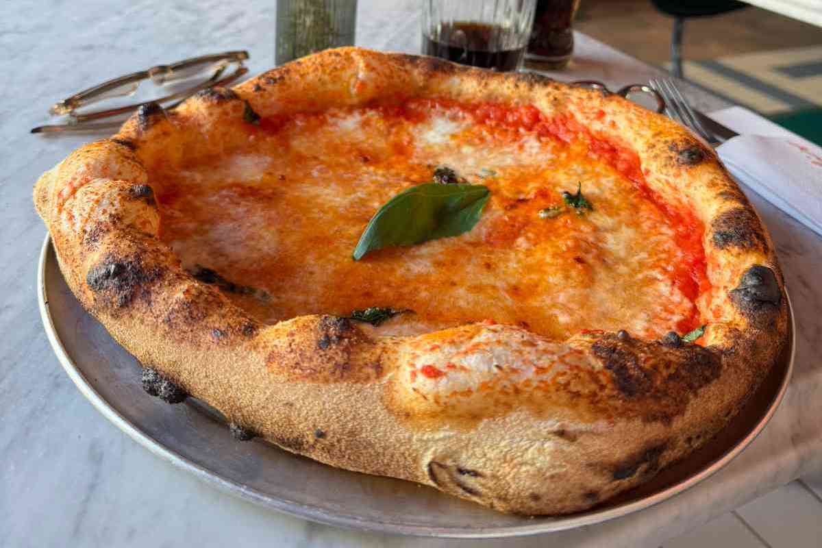 Pizza photo 10 of 11