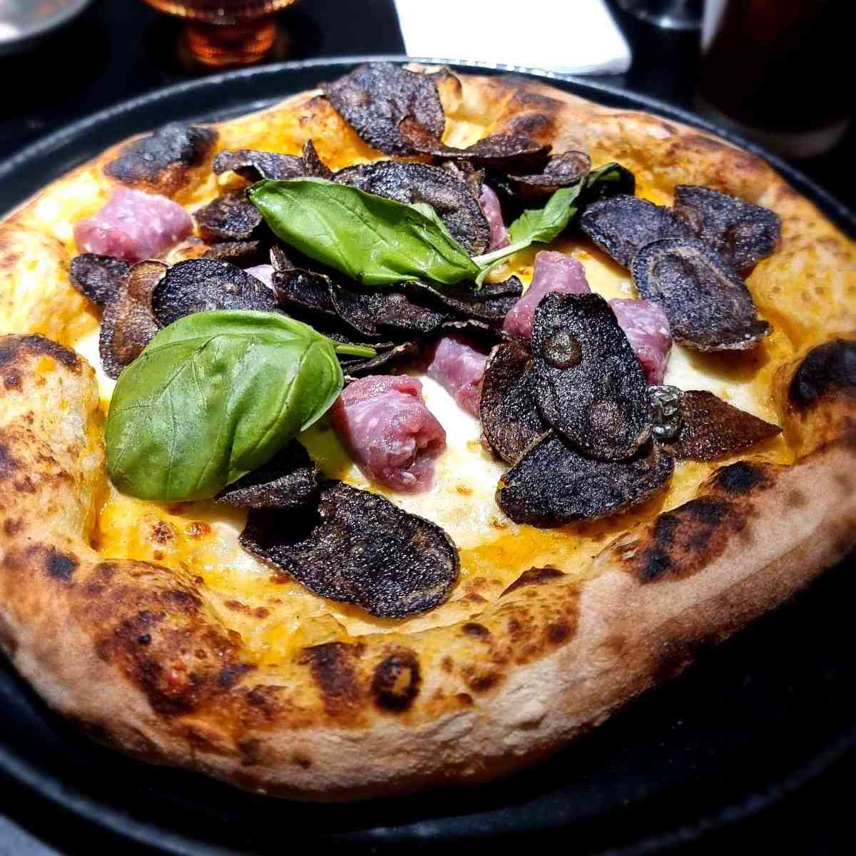 Pizza photo 10 of 10