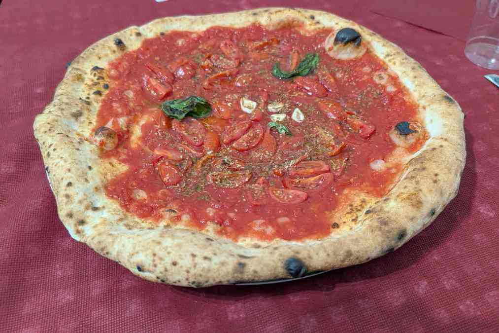 Pizza photo 10 of 13