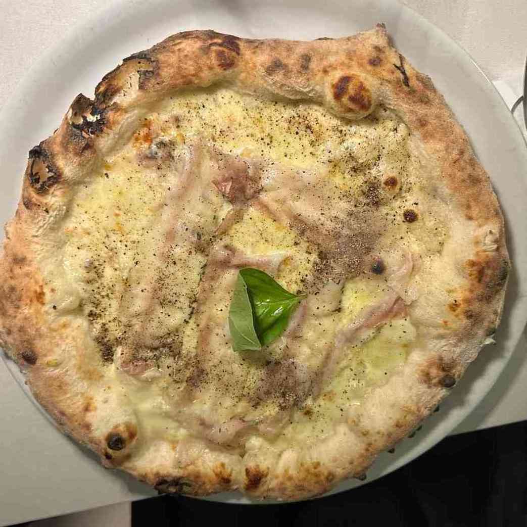 Pizza photo 10 of 17
