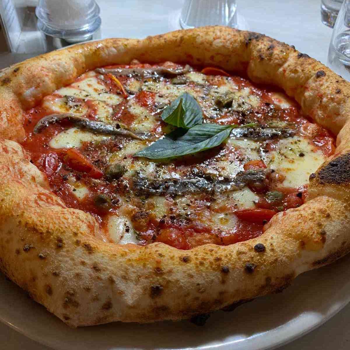 Pizza photo 14 of 17