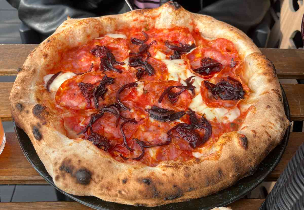 Pizza photo 7 of 11