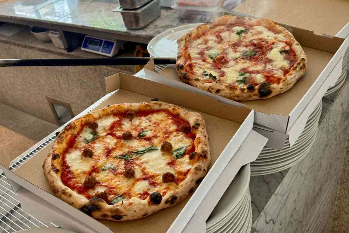 Pizza photo 7 of 15