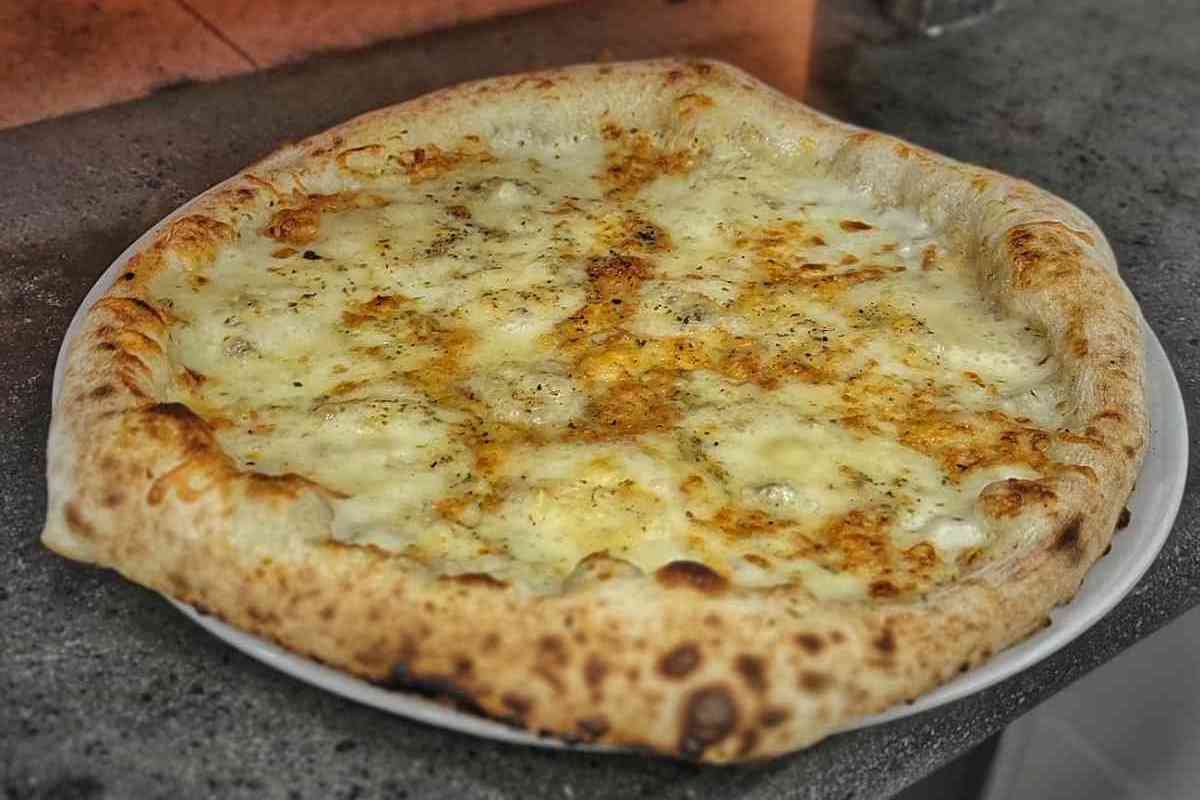 Pizza photo 7 of 12