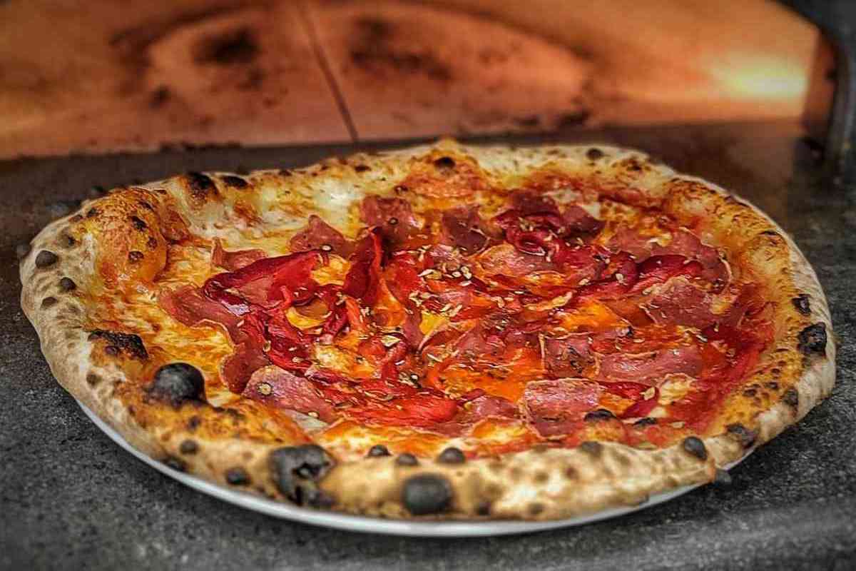 Pizza photo 10 of 12