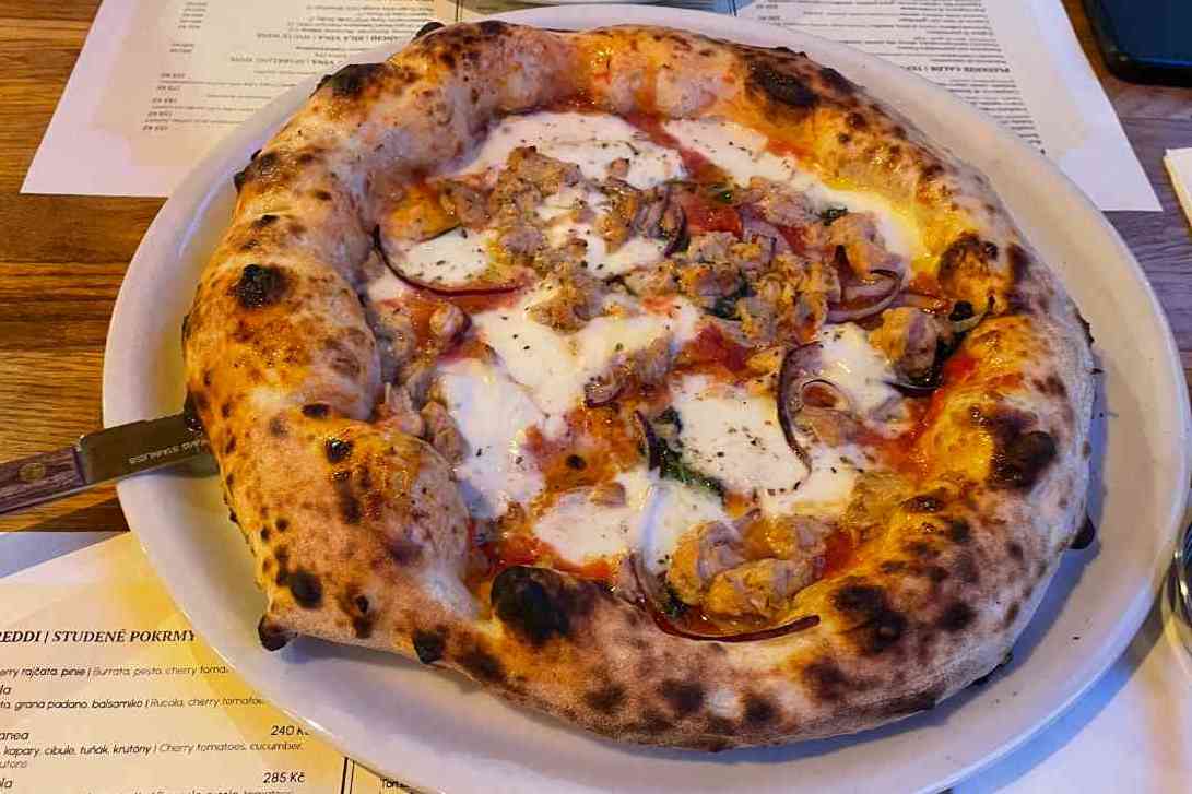 Pizza photo 11 of 14