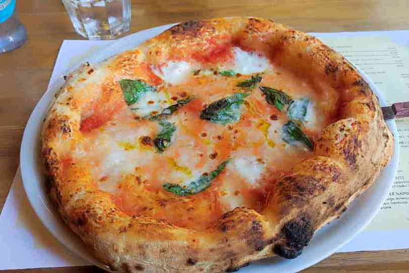 Pizza photo 14 of 14