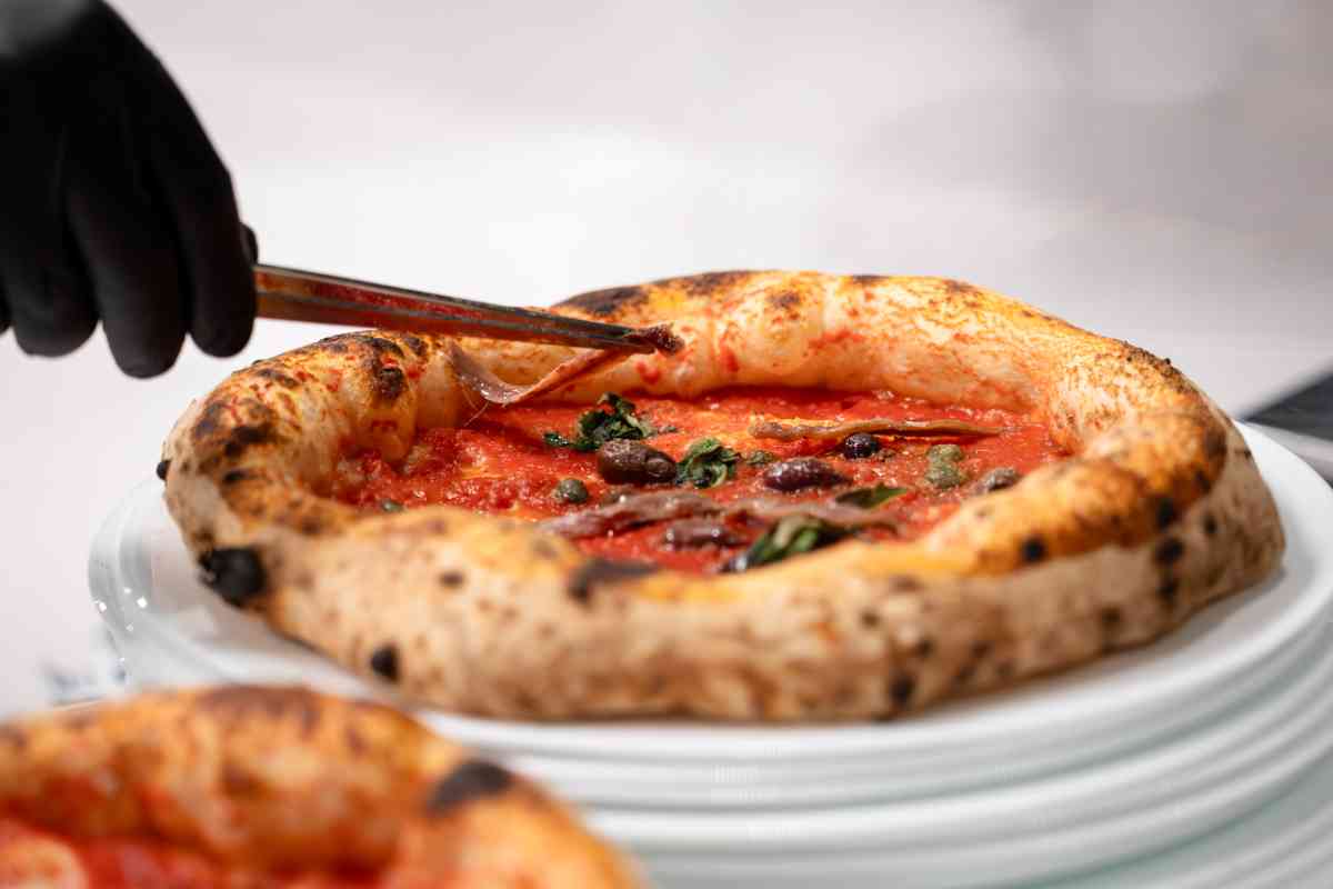 Pizza photo 3 of 8