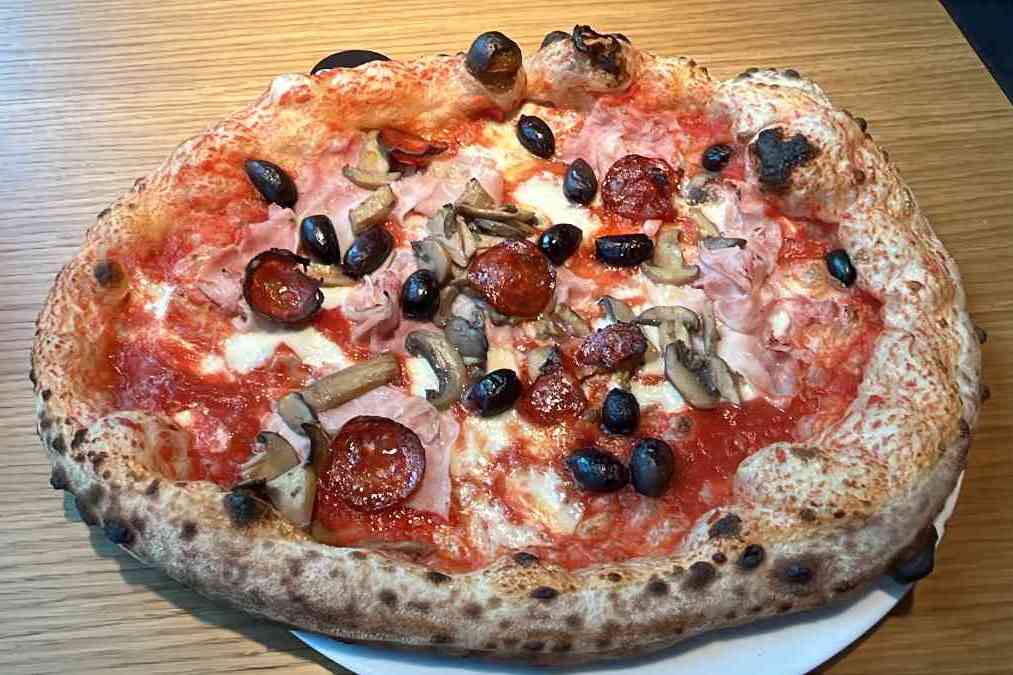 Pizza photo 2 of 8