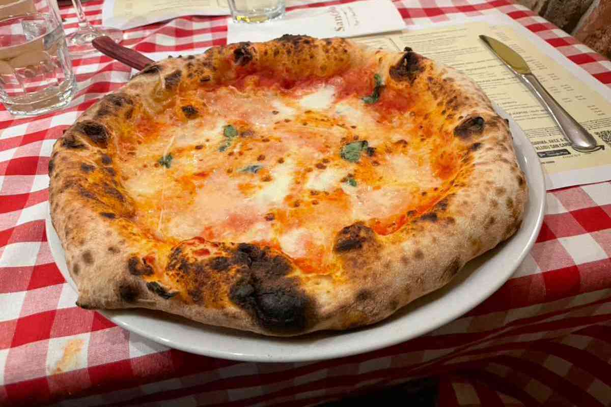 Pizza photo 11 of 13