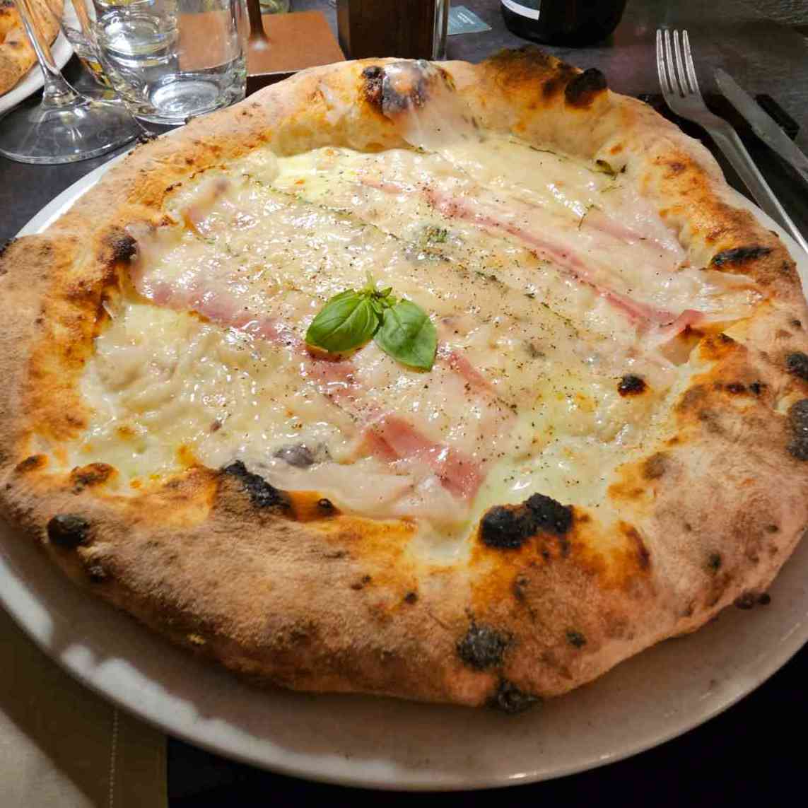 Pizza photo 14 of 15
