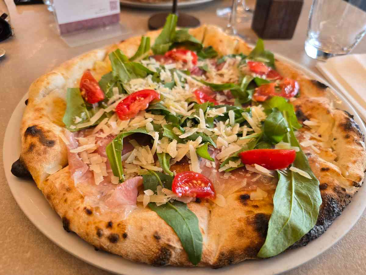 Pizza photo 1 of 15
