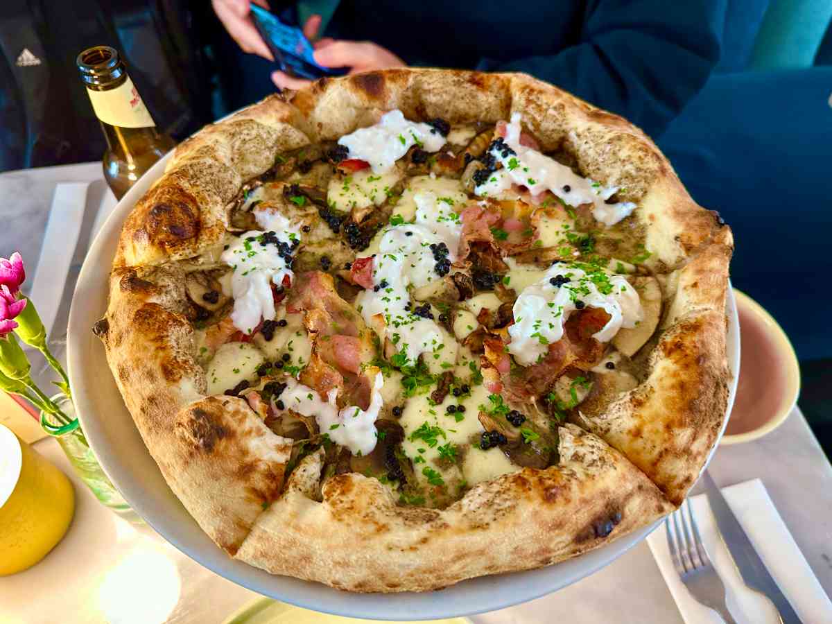 Pizza photo 12 of 12