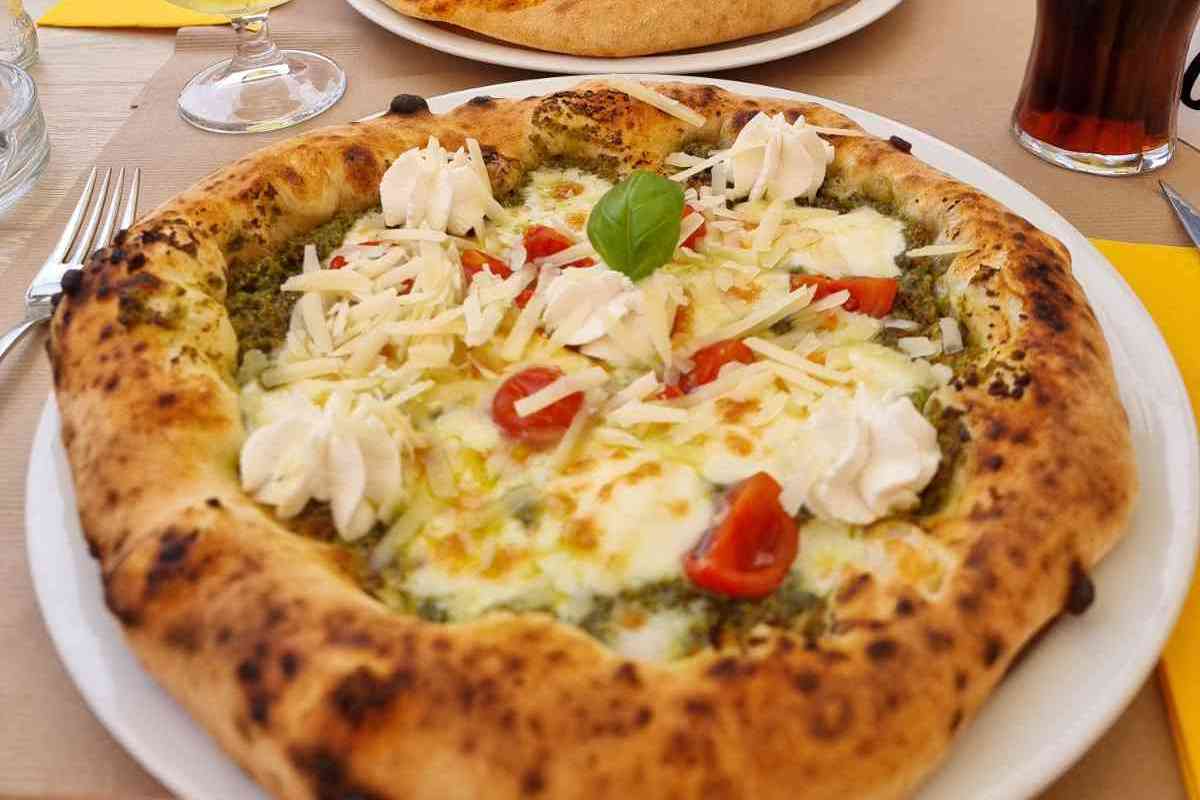 Pizza photo 11 of 13
